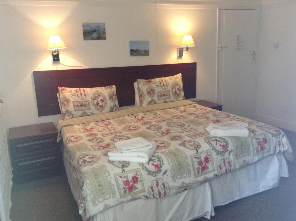 סקגנס North Parade Seafront Accommodation חדר תמונה